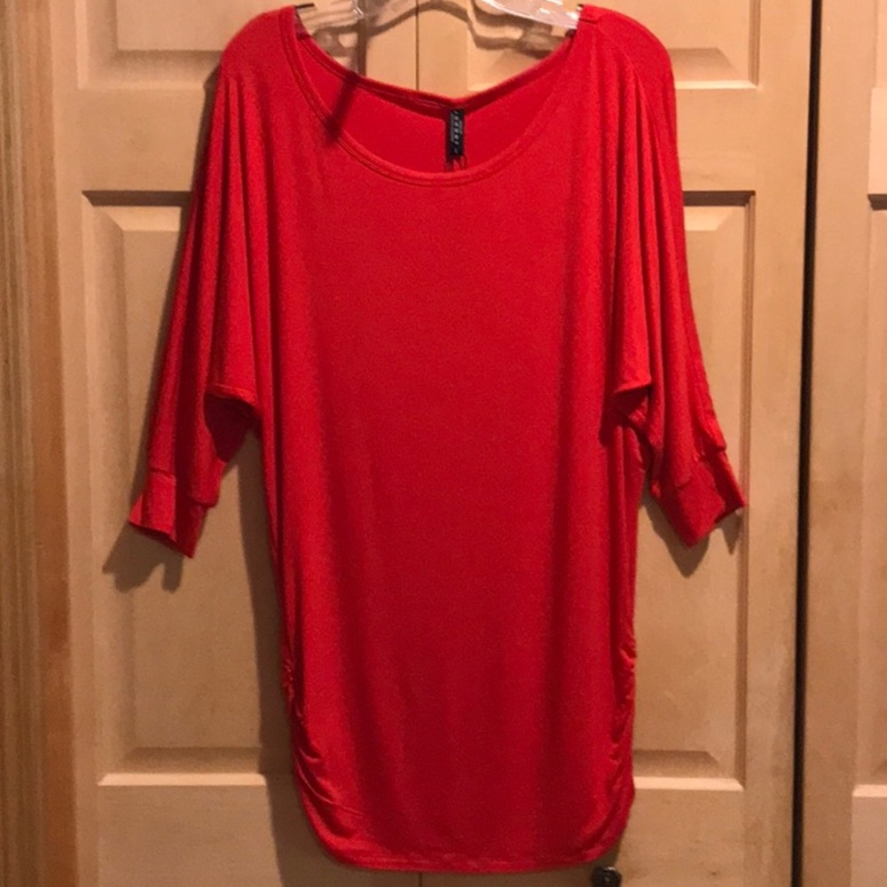 New By  Johnny tunic top